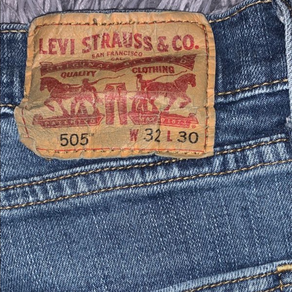 Levi’s slim fit jeans